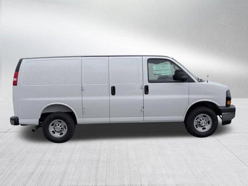 2025 Chevrolet Express 2500 RWD 2500 Regular Wheelbase WT