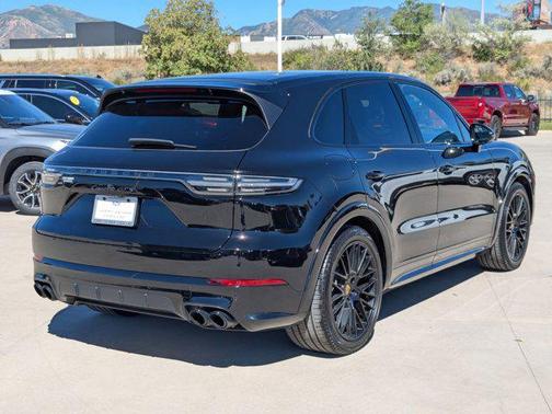2023 Porsche Cayenne GTS