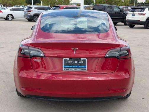 2022 Tesla Model 3 Standard Range
