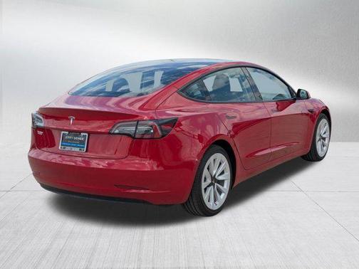 2022 Tesla Model 3 Standard Range