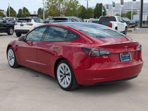 2022 Tesla Model 3 Standard Range