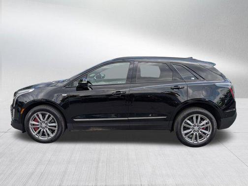 2025 Cadillac XT5 Sport