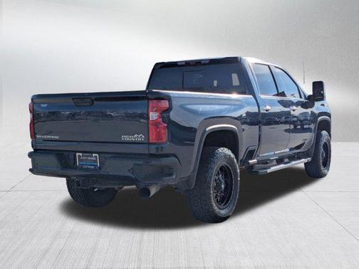 2022 Chevrolet Silverado 2500 High Country