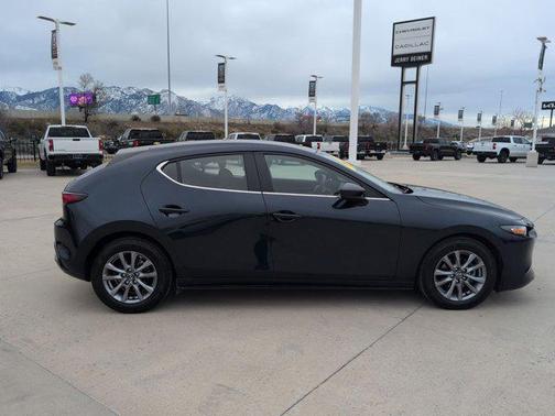 2022 Mazda Mazda3 FWD