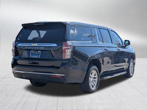 2022 Chevrolet Suburban LT