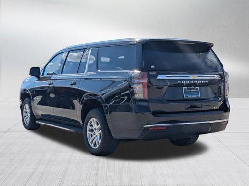 2022 Chevrolet Suburban LT