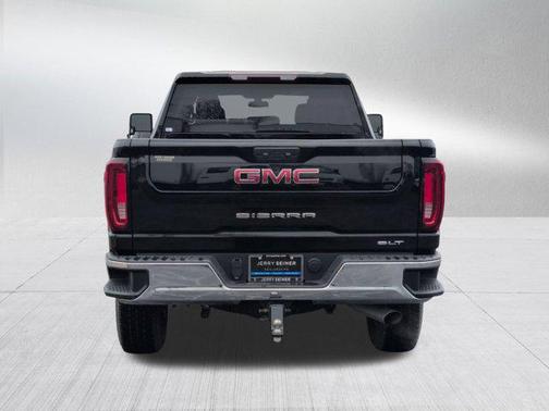2022 GMC Sierra 3500 SLT