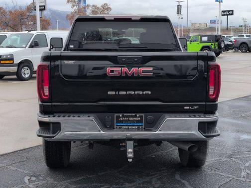 2022 GMC Sierra 3500 SLT