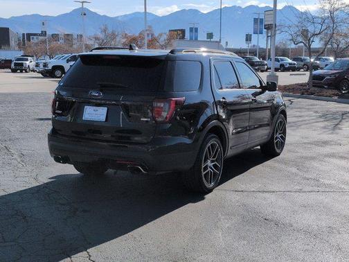 2017 Ford Explorer sport