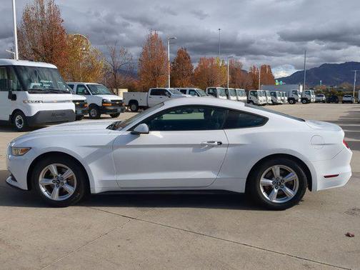 2016 Ford Mustang V6