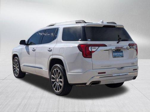 2022 GMC Acadia Denali