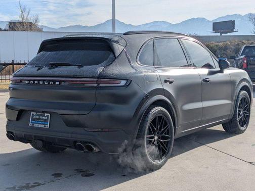 2024 Porsche Cayenne Cayenne