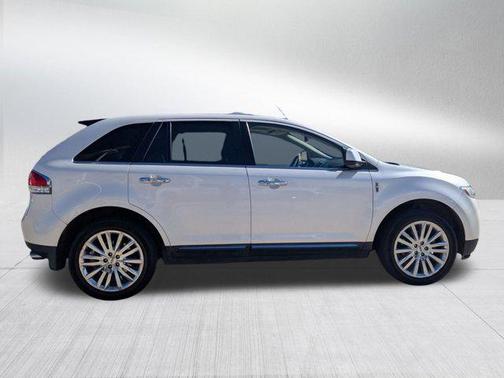 2011 Lincoln MKX Base