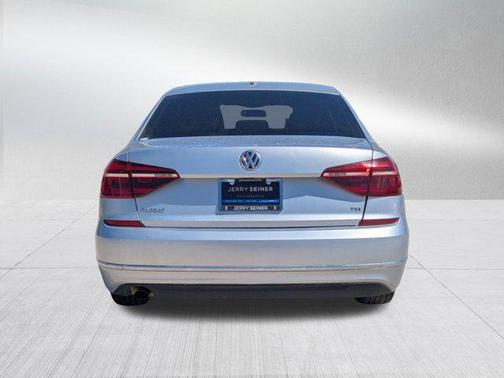 2018 Volkswagen Passat 2.0T S