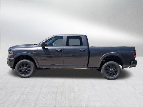 2022 RAM 2500 Laramie Crew Cab 4x4 6'4' Box