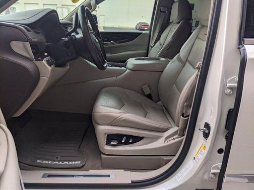 2015 Cadillac Escalade Premium