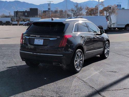 2017 Cadillac XT5 Premium Luxury