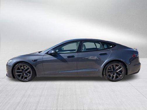 2022 Tesla Model S Base