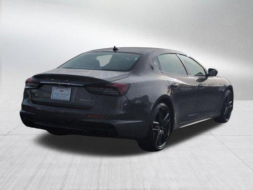 2022 Maserati Quattroporte Modena Q4