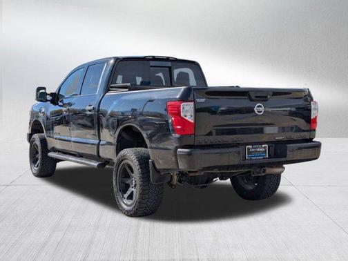 2018 Nissan Titan XD SL