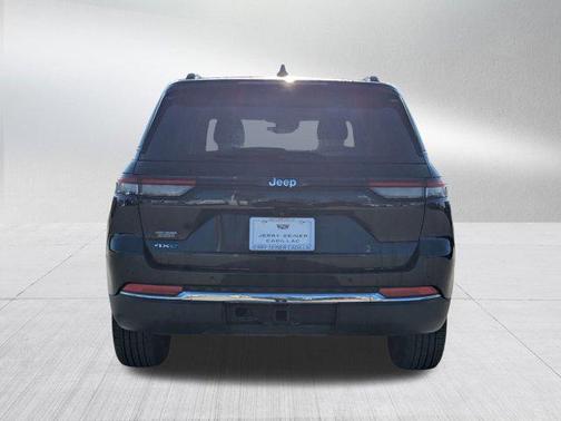 2022 Jeep Grand Cherokee 4xe Base