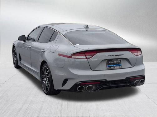 2022 Kia Stinger GT1