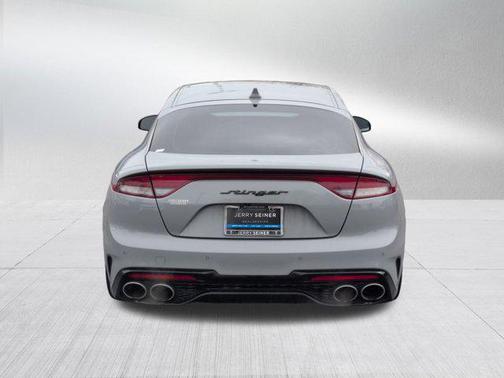 2022 Kia Stinger GT1