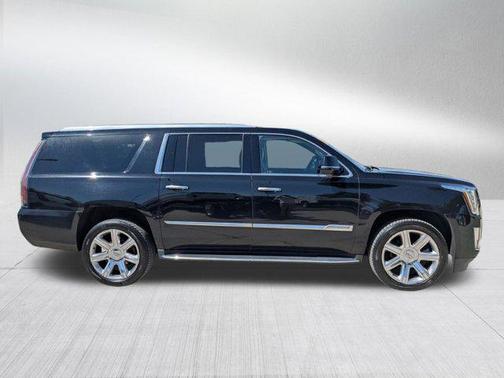 2017 Cadillac Escalade ESV Luxury