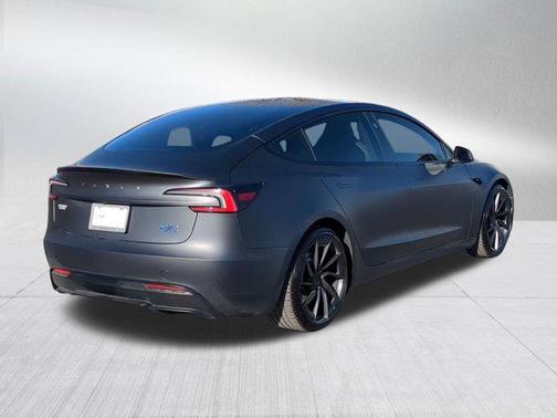 2024 Tesla Model 3 Performance