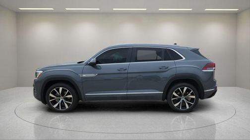 2026 Volkswagen Atlas Cross Sport 2.0T SEL Premium