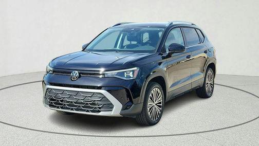 Deep Black Pearl 2025 Volkswagen Taos 1.5T SE