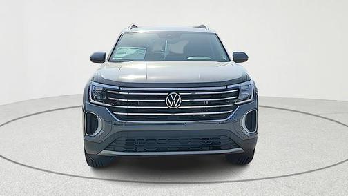pure gray 2026 Volkswagen Atlas 2.0T SE w/Technology