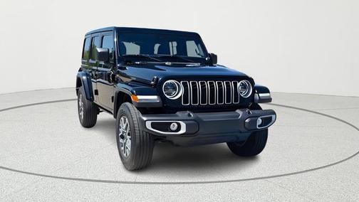Black Clearcoat 2025 Jeep Wrangler 4-Door Sahara 4x4