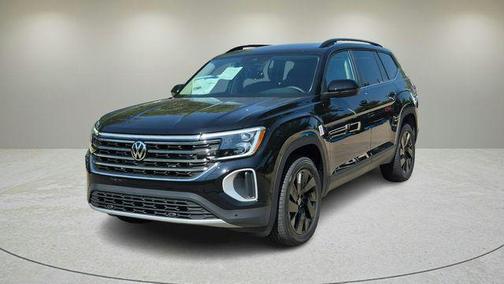 deep black pearl 2026 Volkswagen Atlas 2.0T SE w/Technology