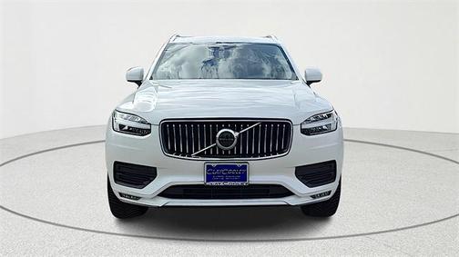 2020 Volvo XC90 T6 Momentum
