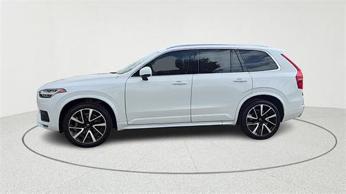 2020 Volvo XC90 T6 Momentum