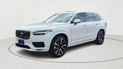 2020 Volvo XC90 T6 Momentum