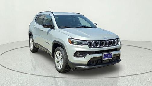 Silver Zynith Metallic Clearcoat 2024 Jeep Compass Latitude