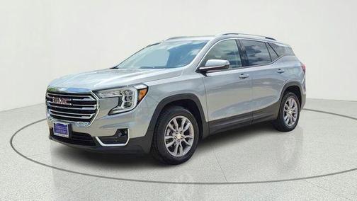 Sterling Metallic 2024 GMC Terrain SLT