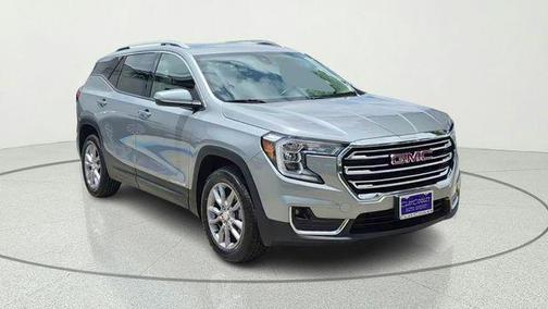 Sterling Metallic 2024 GMC Terrain SLT
