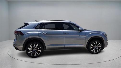 2025 Volkswagen Atlas Cross Sport 2.0T SEL Premium