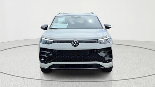 Tan 2026 Volkswagen Tiguan 2.0T SE R-Line Black