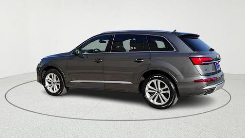 Samurai Gray Metallic 2025 Audi Q7 55 Premium Plus