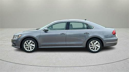 2018 Volkswagen Passat 2.0T SE