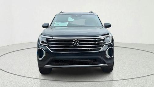 deep black pearl 2026 Volkswagen Atlas 2.0T SE w/Technology