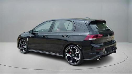2025 Volkswagen Golf GTI 2.0T S DSG