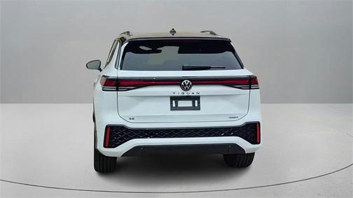 2025 Volkswagen Tiguan 2.0T SE R-Line Black 4MOTION