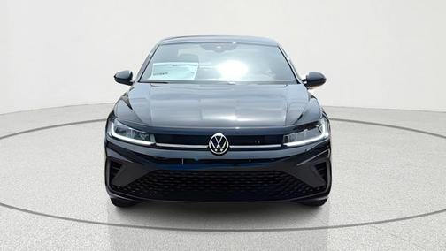 Deep Black Pearl 2026 Volkswagen Jetta 1.4T S