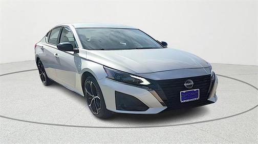 2024 Nissan Altima SR FWD