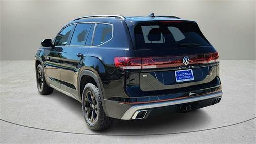 2025 Volkswagen Atlas 2.0T SE